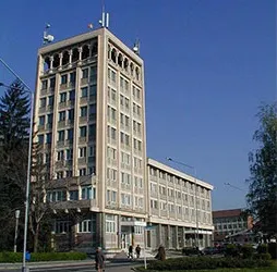 Expozitie de icoane pe sticla la Valcea