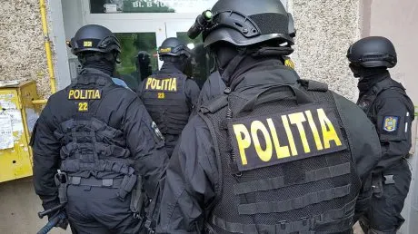 Polițist agresat la Călimănești !