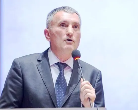 Drumul de patru benzi, care ar fi făcut legătura  între Râmnicu Vâlcea și autostrada Sibiu- Pitești nu va exista, declară deputatul vâlcean Cristian Buican