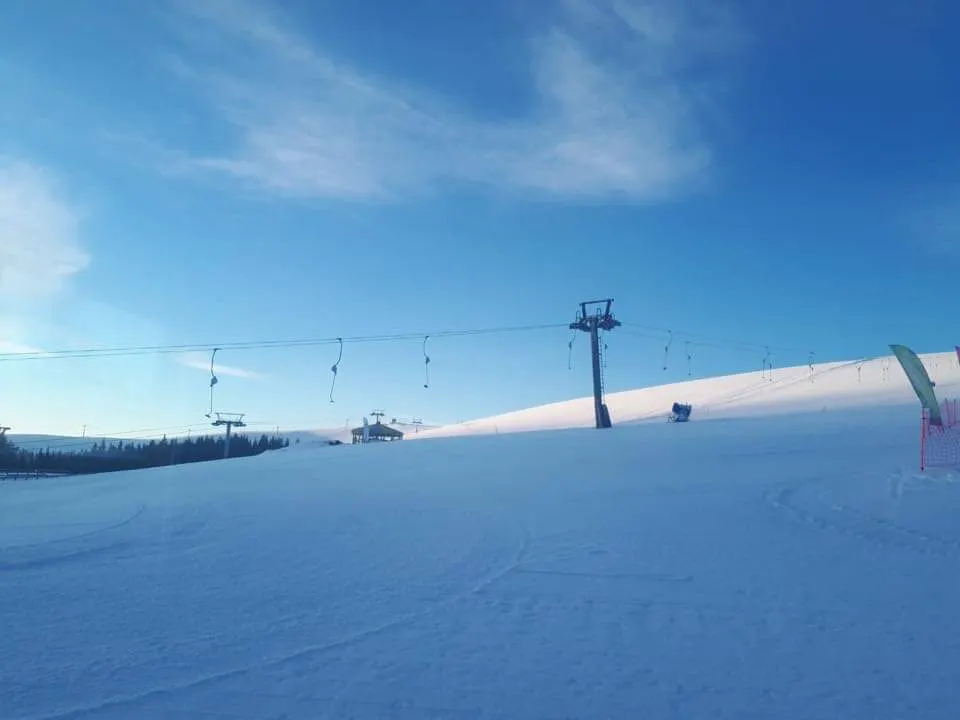 "Wings on the Snow” şi competițiile programate sâmbătă la Transalpina Resort, amânate din cauza condițiilor meteo