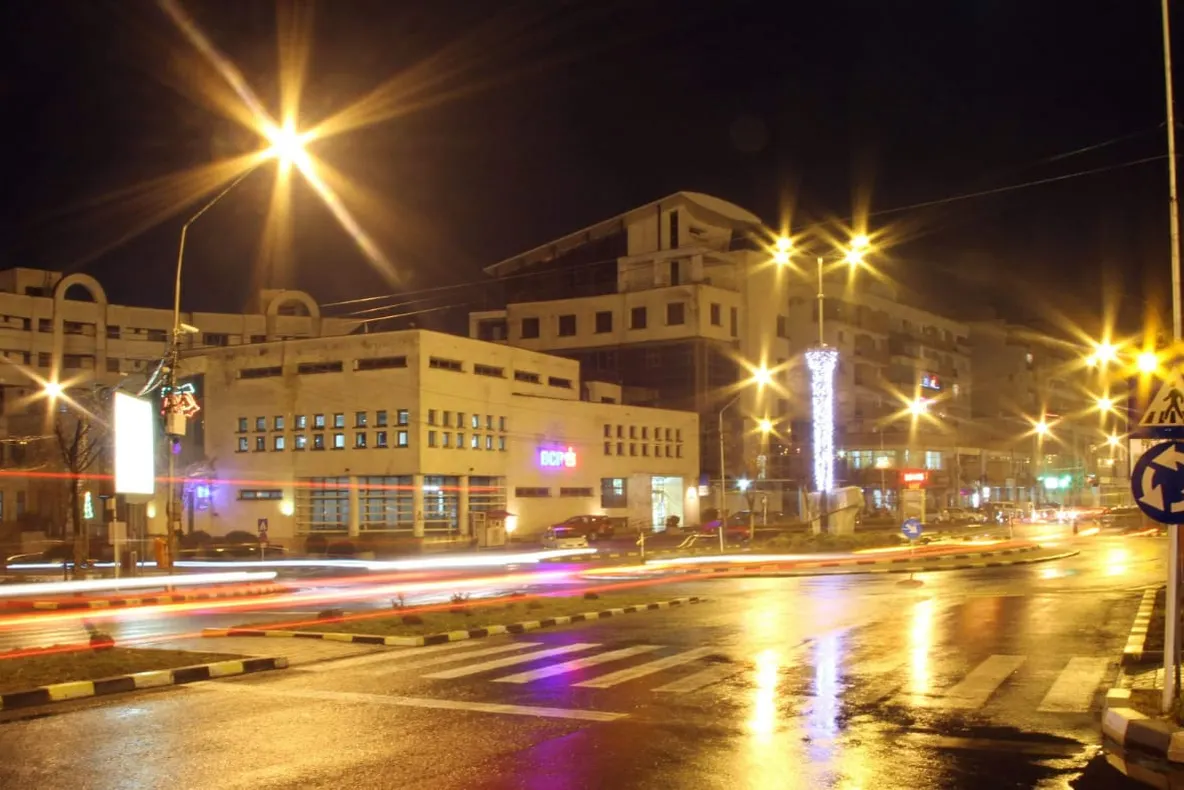 Sistem de iluminat public modern pe 26 de străzi şi bulevarde !