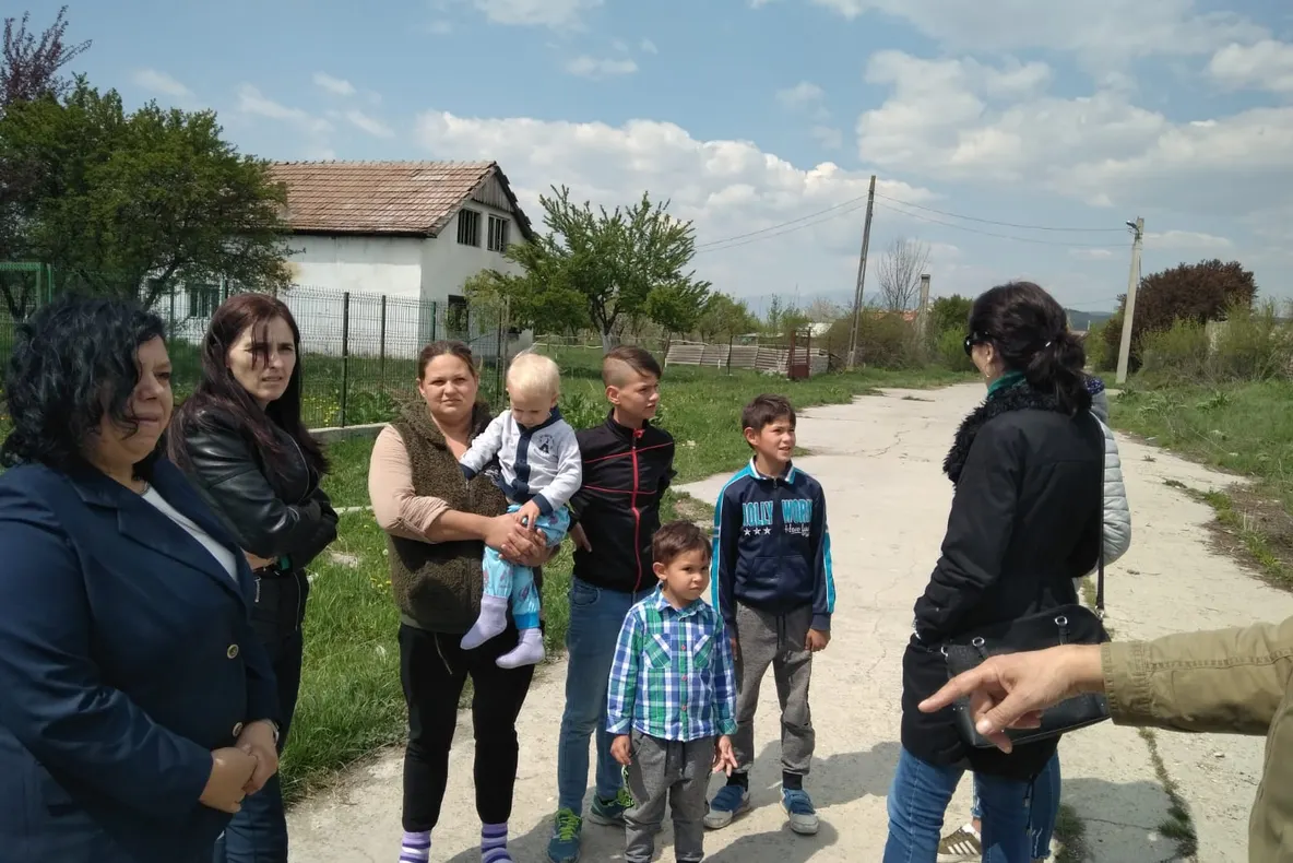 Hainele donate de râmniceni au ajuns la cei nevoiaşi