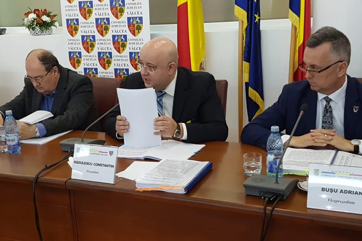 Burse sociale medicale pentru copii la Vâlcea !