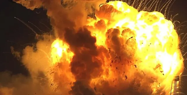 Explozie puternică la fabrica de armament din Vâlcea