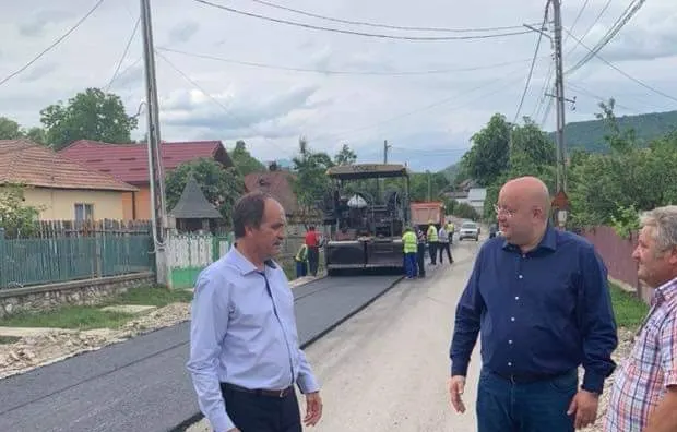 Drumul spre una dintre cele mai izolate sihastrii din nordul Olteniei, accesibil în curând