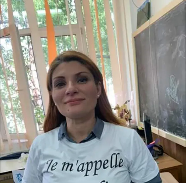 Imagini devenite virale. O primire inedită pentru o profesoară din Drăgășani