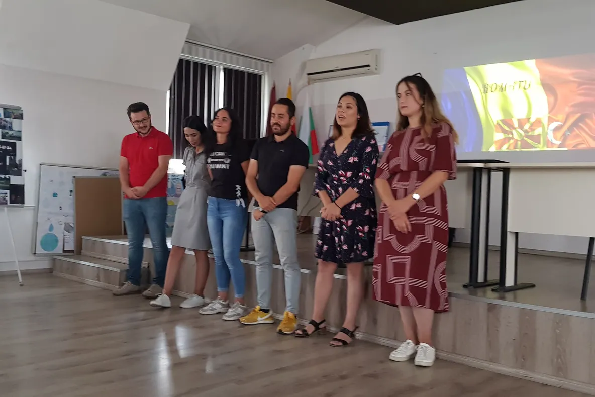 Voluntariat pentru tinerii din mediul rural, "Balkan Hotspot" !