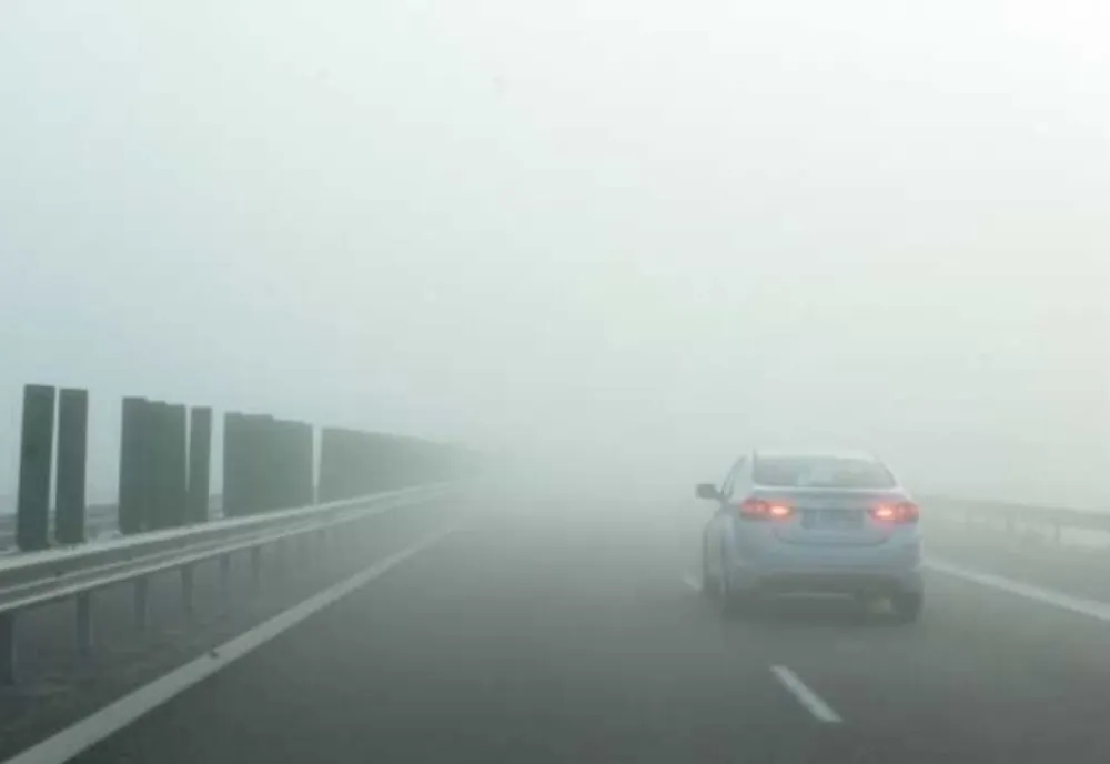 Ceața îngreunează circulația. Recomandări pentru șoferi!