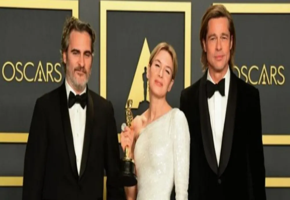 Premiere și aplauze la Oscar 2020. Pentru prima dată o peliculă într-o limbă străină ia Oscarul pentru cel mai bun film