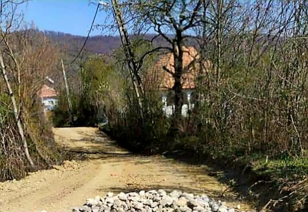 Primăria Bujoreni, Vâlcea, oferă gratuit măști de protecție locuitorilor care nu se pot deplasa 