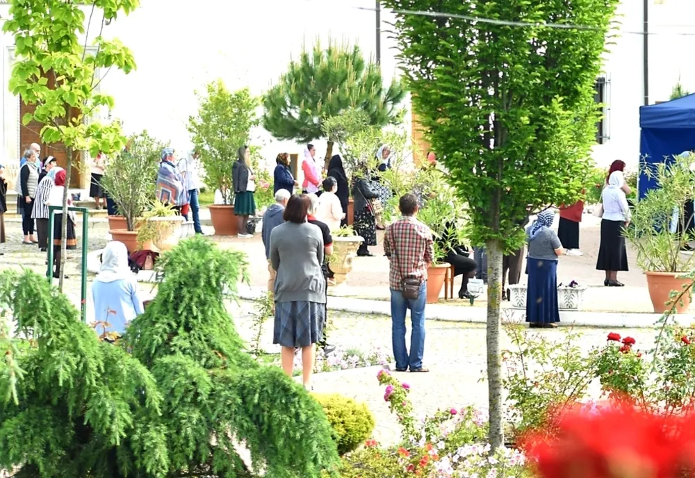 Prima slujbă la Arhiepiscopia Râmnicului în stare de alertă