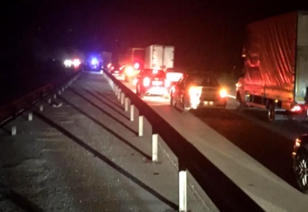 Trafic rutier întrerupt total pe A1