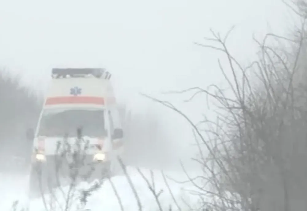 36 de turiști evacuați de jandarmii din Horezu după ce au rămas fără căldură și curent electric la cabane