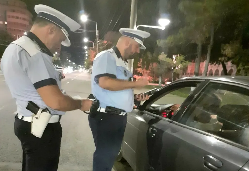 Au condus fără permis