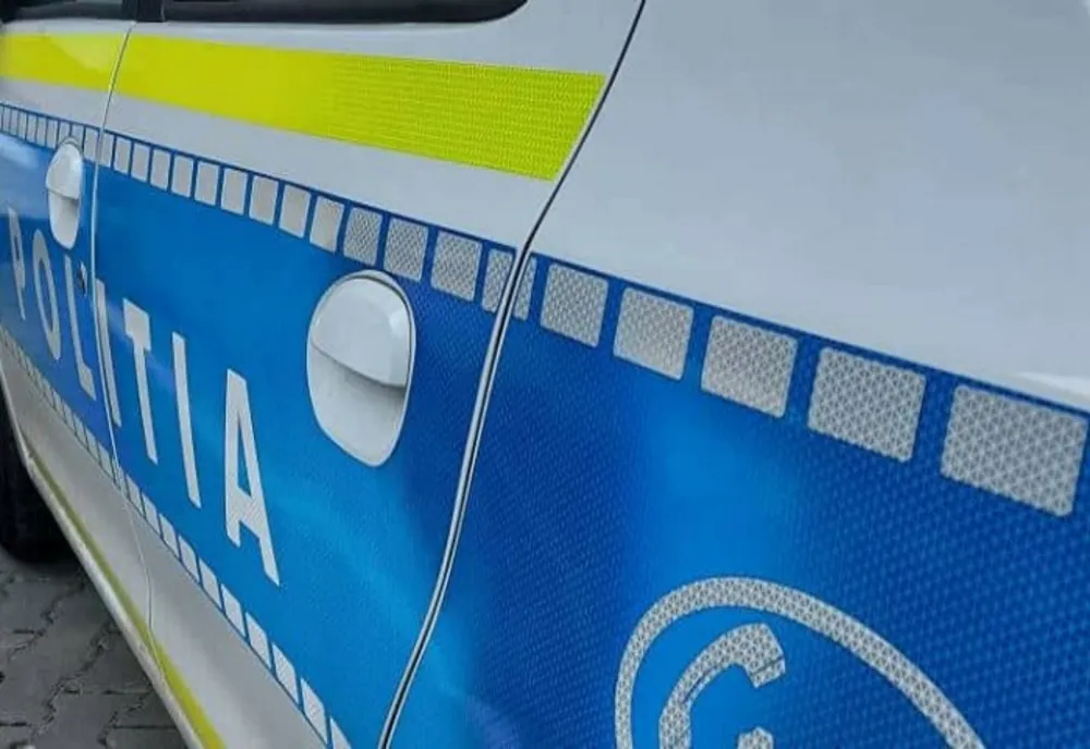 Un autoturism a luat foc pe autostrada A1 Bucureşti-Piteşti
