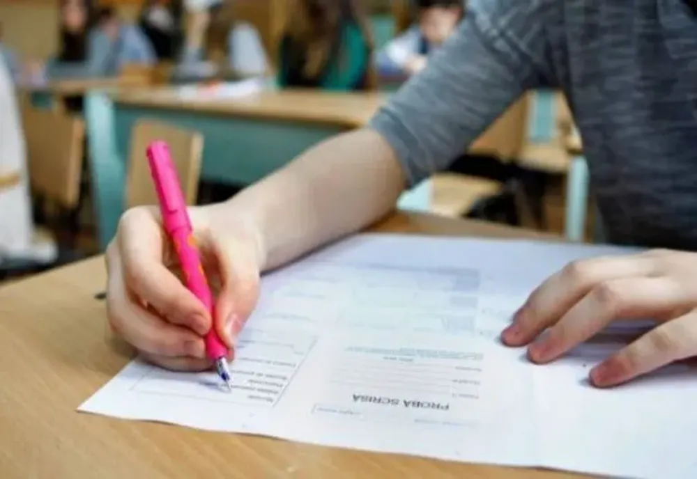 Cele mai amuzante „perle” și gafe de la Evaluarea Națională 2023, proba de Limba Română
