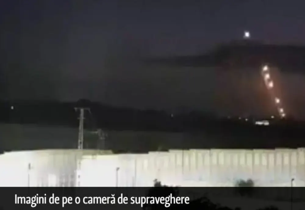 Momentul în care a fost lovit spitalul din Gaza, surprins live de Al Jazeera. Imagini controversate - VIDEO