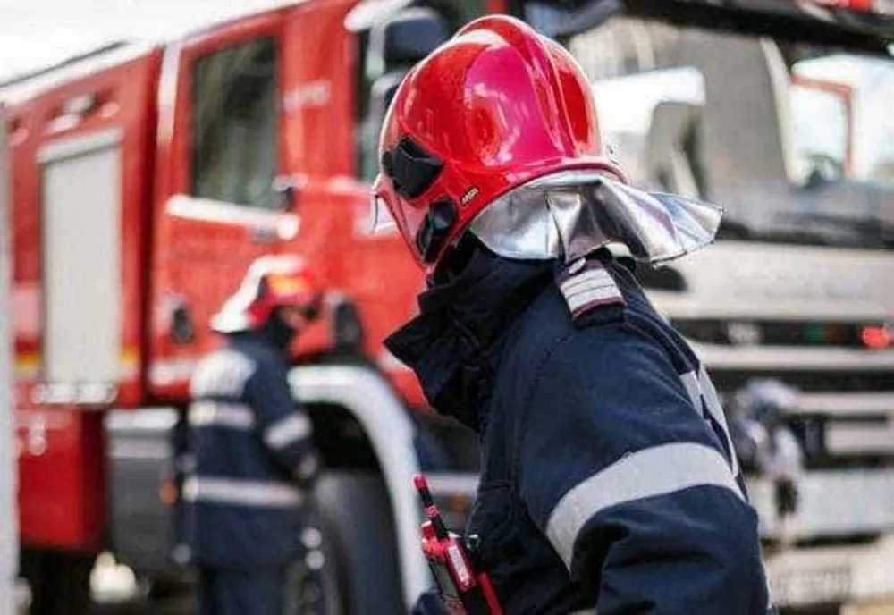 Alarmă de gaz într-un bloc din Râmnicu Vâlcea: zeci de oameni, evacuați din locuințe