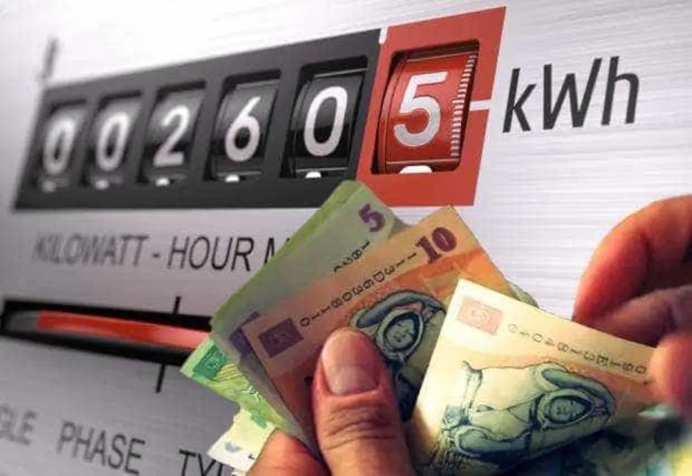 ROMÂNII VOR PLĂTI FACTURI MAI MARI LA ENERGIE ELECTRICĂ DIN DECEMBRIE 2025