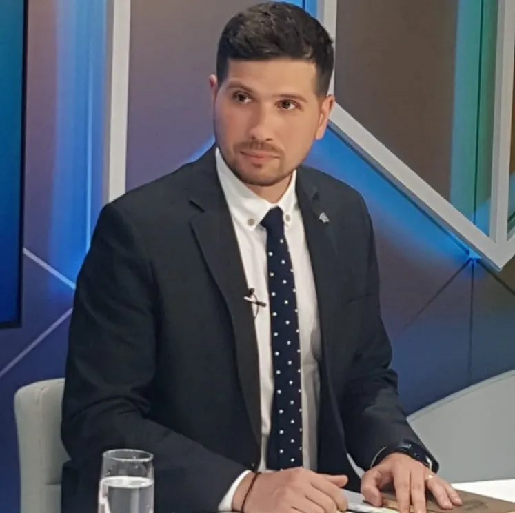 Farmacistul-șef al Spitalului Județean Vâlcea, George Apostolescu, sponsorizat de giganți farma cu peste 37.000 de lei în ultimii ani