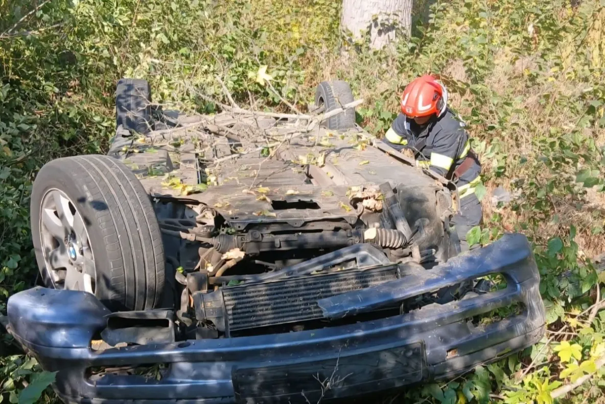Accident mortal în Vâlcea: trei persoane au murit pe DN 67. Două dintre victime aveau 17 ani