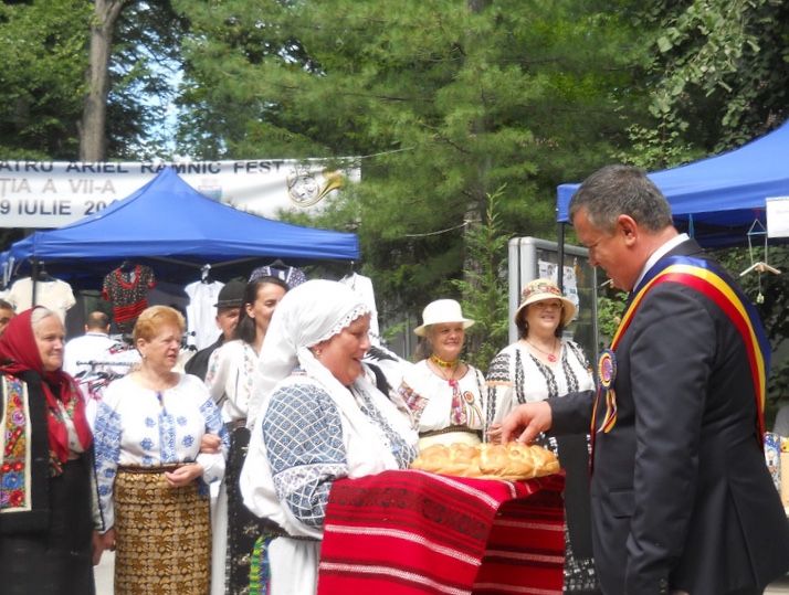 Târgul meșterilor populari din România, la Ramnicu Valcea