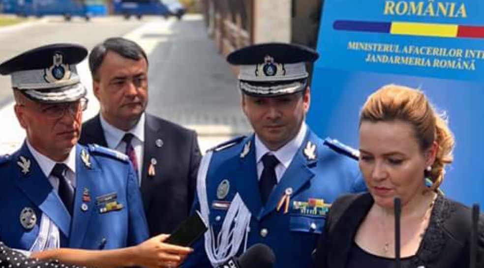 Ministrul Afacerilor Interne, Carmen Dan, prezent la Şcoala Militara de Subofiţeri de Jandarmi "Grigore Alexandru Ghica" Drăgăşani
