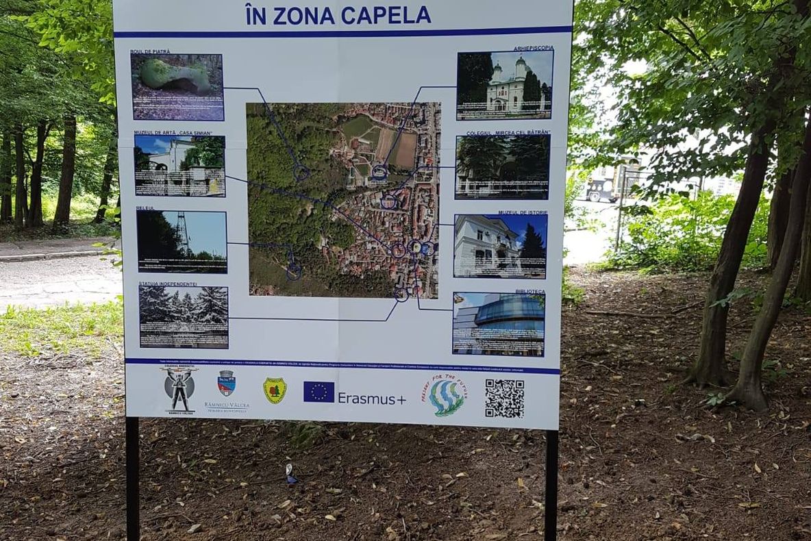 Panouri informative pe Dealul Capela !