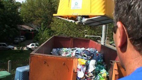 Vâlcea, codașă la curațenie prin voluntariat !