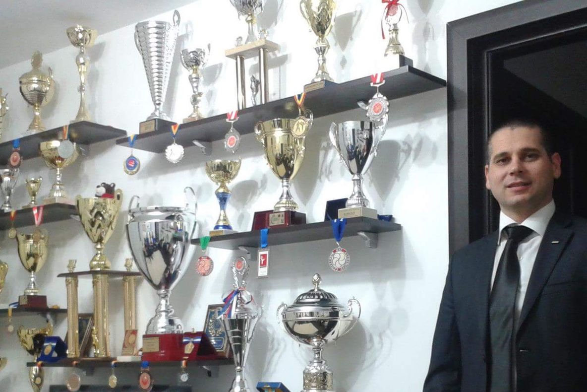 Elevii lui Paul Dinu, unul dintre cei mai renumiți sportivi ai Vâlcii, câștiga 12 medalii