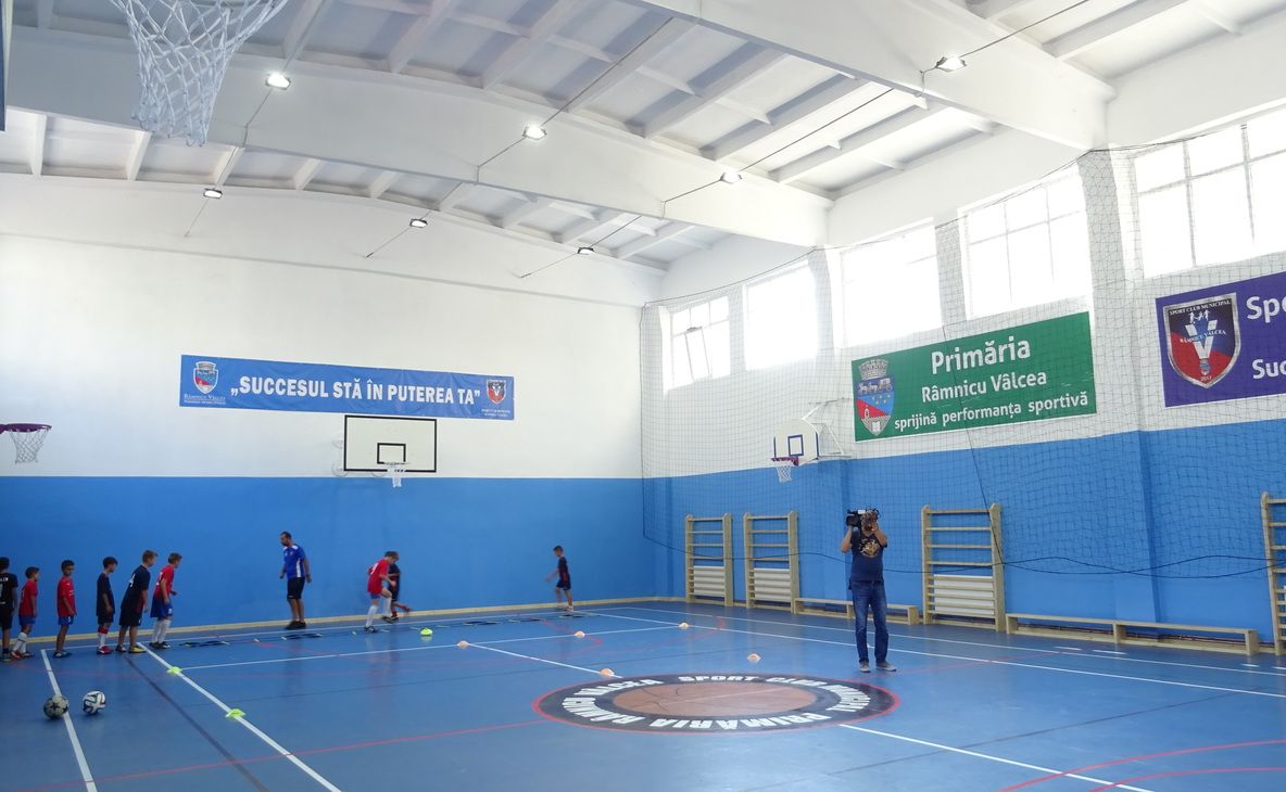 A fost inaugurată sala de sport PT2, din Ostroveni