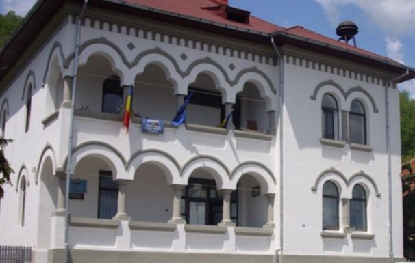 Primăria Bujoreni organizează concurs pentru ocuparea funcției de administrator public