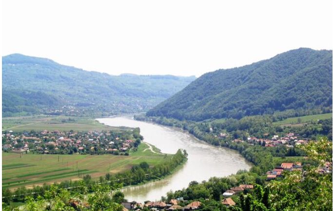 Cod galben de inundaţii. Fenomenele se pot produce cu intensitate mai mare pe 31 Ianuarie