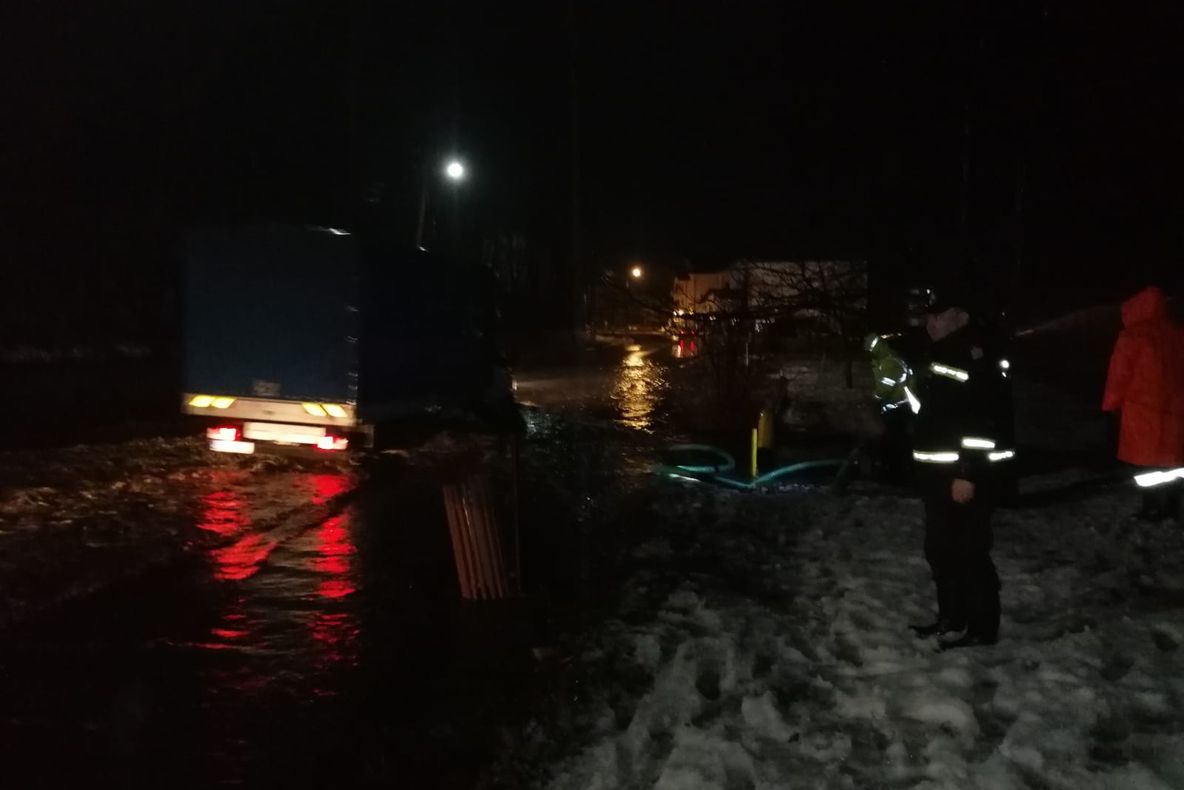 Mici probleme cu inundatiile si in judetul Valcea !
