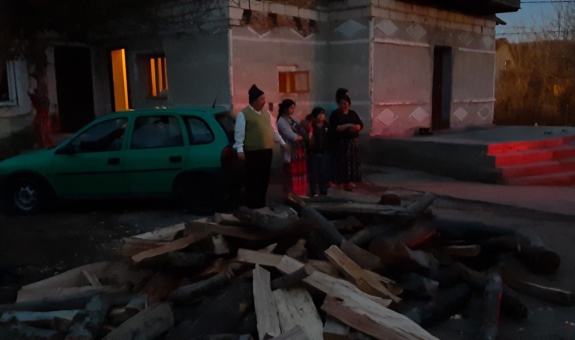 Lemne de foc pentru familii nevoiașe