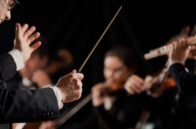 Concert simfonic sub bagheta dirijorului Theo Wolters, în Râmnic