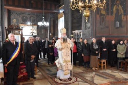 Arhiepiscopul Râmnicului le- a vorbit astăzi enoriașilor despre post și iertare