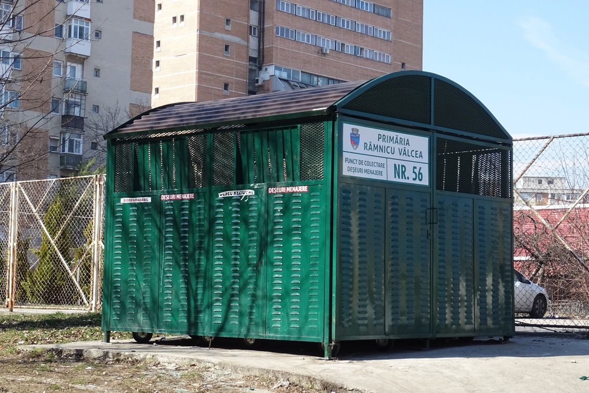 Primăria achiziţionează noi containere închise pentru colectarea deşeurilor