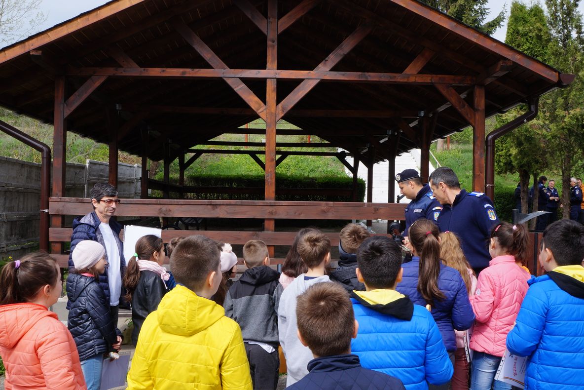 "Şcoala altfel" la Inspectoratul de Jandarmi Judeţean Vâlcea !