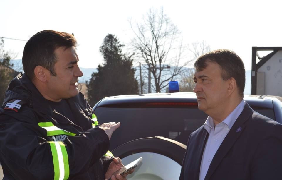 Prefectul Judetului Valcea a mers in zona Brezoi, cuprinsa de flacari de cateva zile
