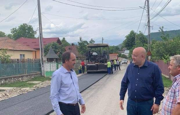 Drumul spre una dintre cele mai izolate sihastrii din nordul Olteniei, accesibil în curând