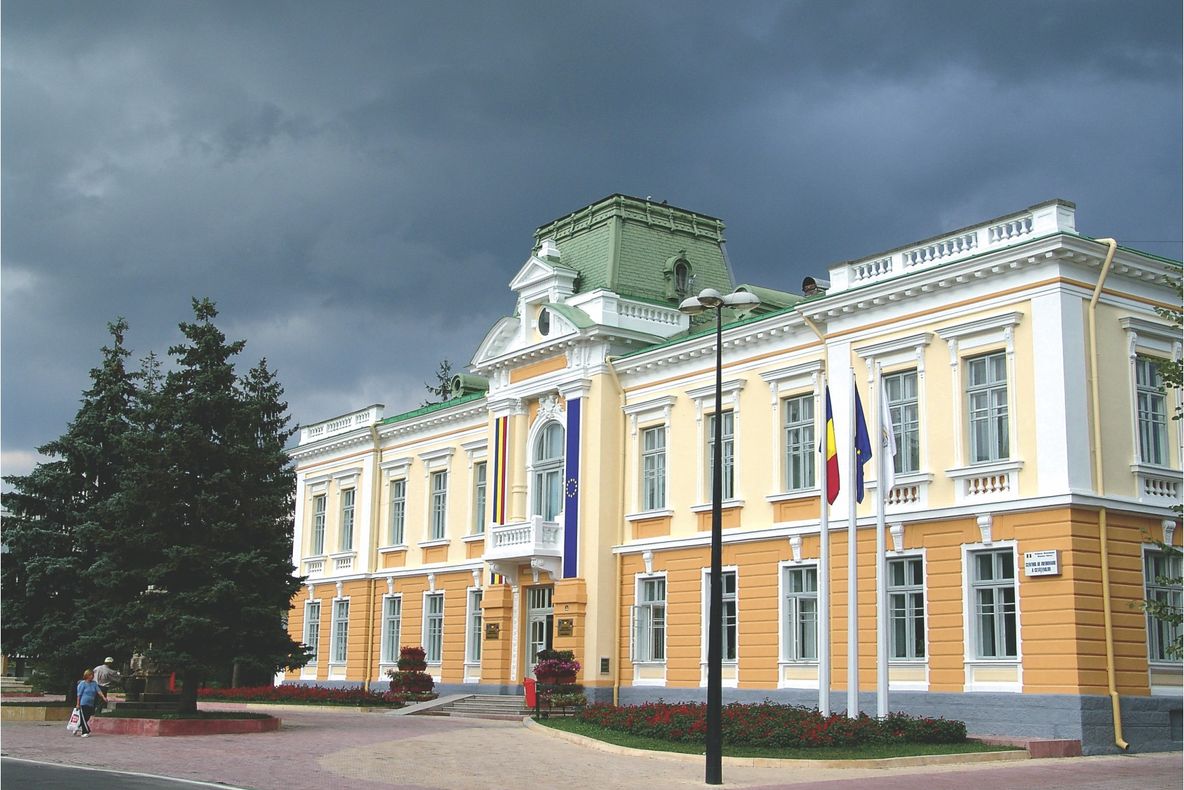 Un exerciţiu din domeniul situaţiilor de urgenţă la Primăria Râmnicului !