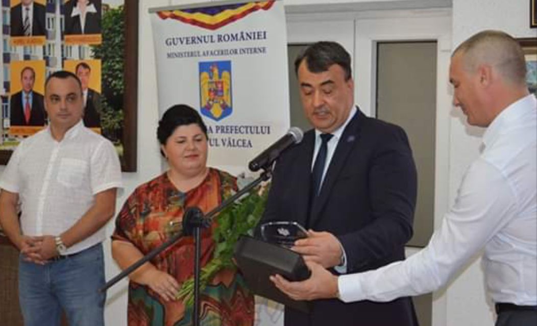 Ceremonie pentru celebrarea uneia dintre cele mai prestigioase soprane lirice ale României, la Prefectura Vâlcea