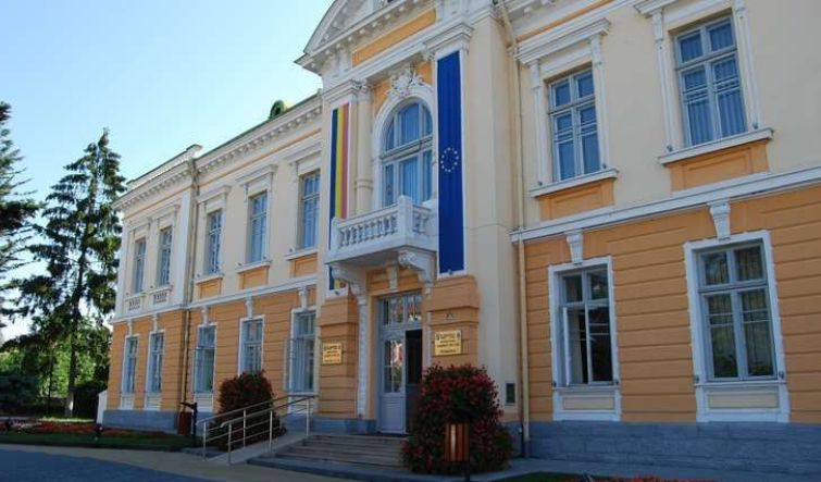 Amenajări locuinţe sociale în zona Ostroveni, modernizări și noi achiziții, anunță Primăria Râmnicului