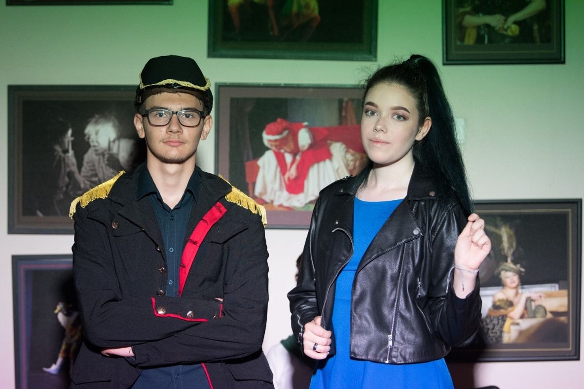 Voluntarii, personaje intr- un proiect inedit la Teatrul Ariel