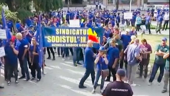 "Asiguraţi-ne o alternativă!" cer angajații Ciech Sodă. Președintele CJ Vâlcea prezent la discuții cu premierul