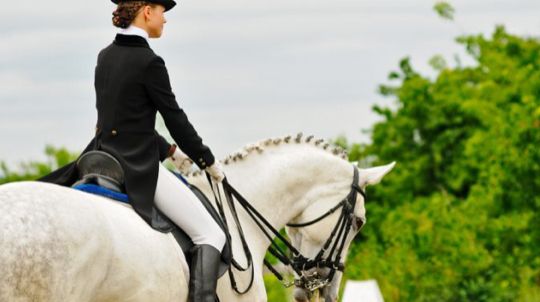 Echitația, o alegere pentru weekend, în Râmnic