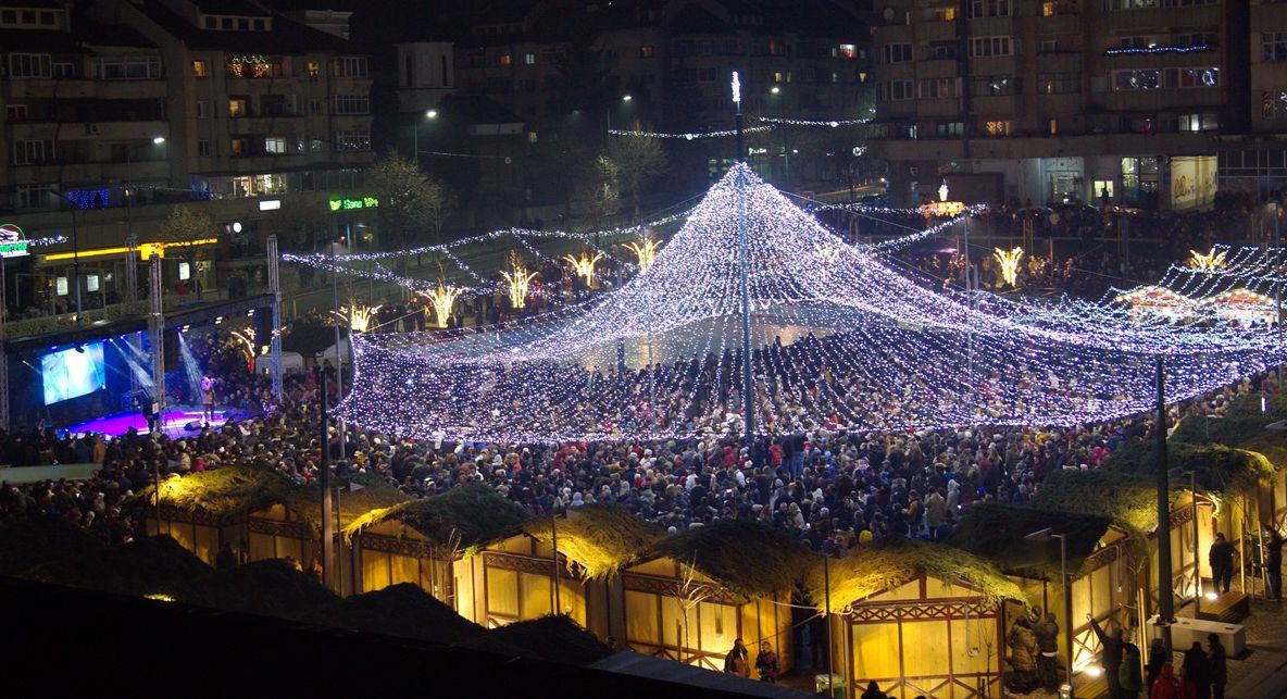 Târgul ”Decembrie Magic” 2019, în Scuarul Mircea cel Bătrân !