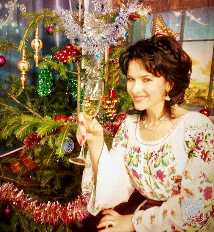 Elena Ghiţulete, Nineta Popa și Sylvia vor concerta în Râmnic în noaptea dintre ani