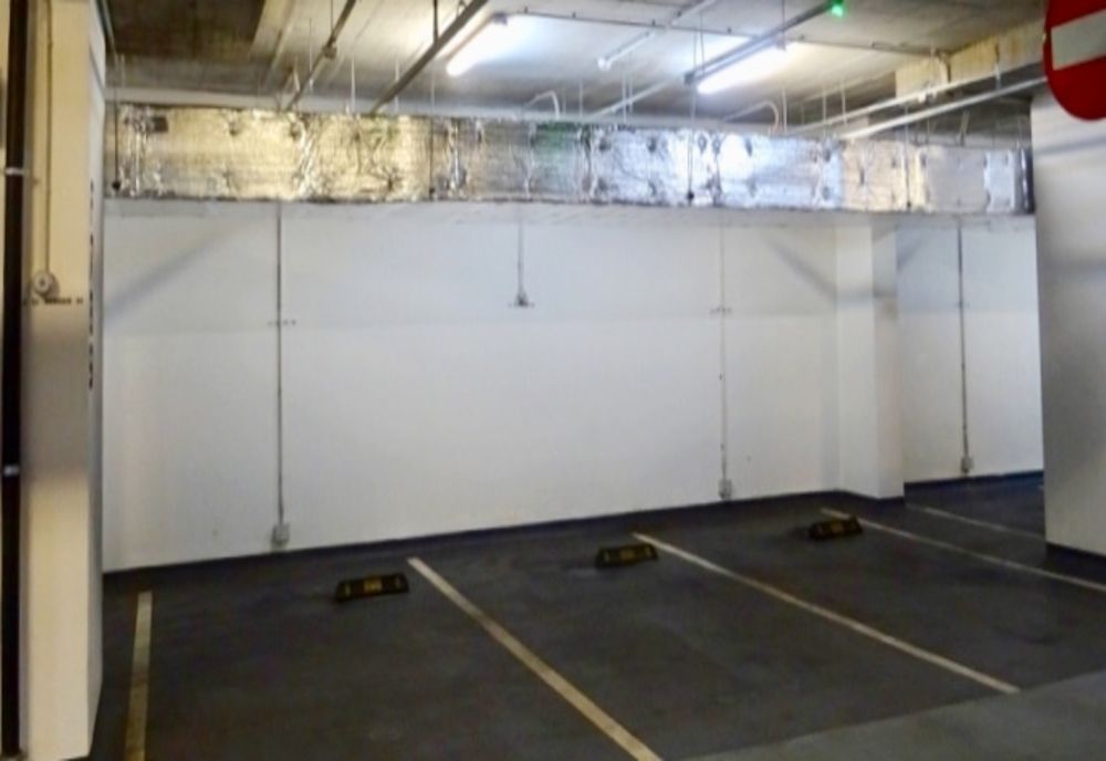 Reducere de 50% în Râmnic, la parcarea subterană, pentru locatarii din zonă